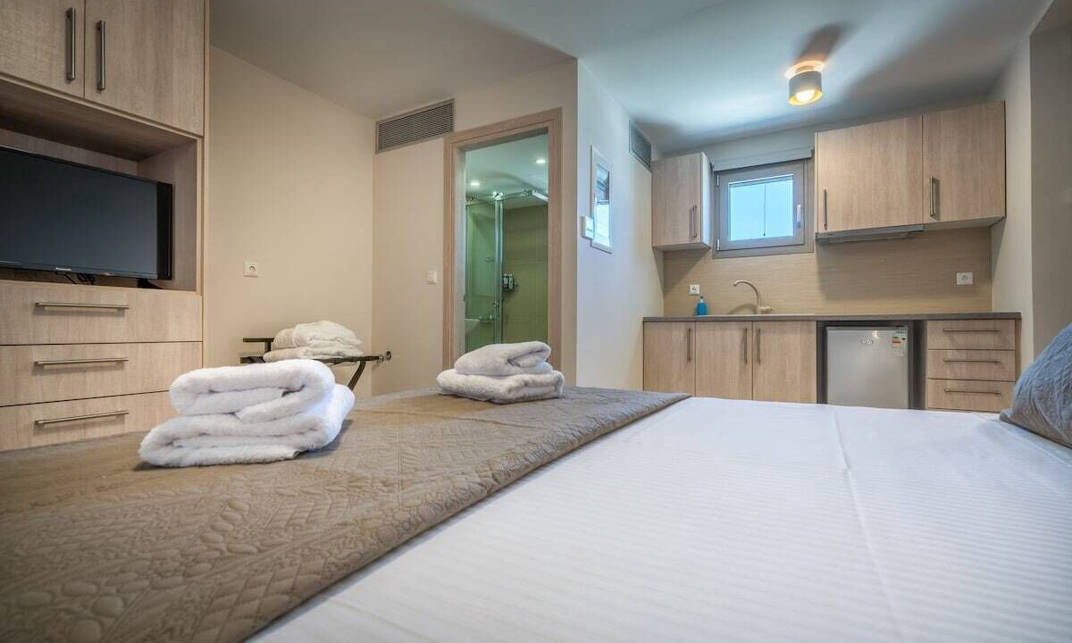 Photo of Bedroom in Neromilos