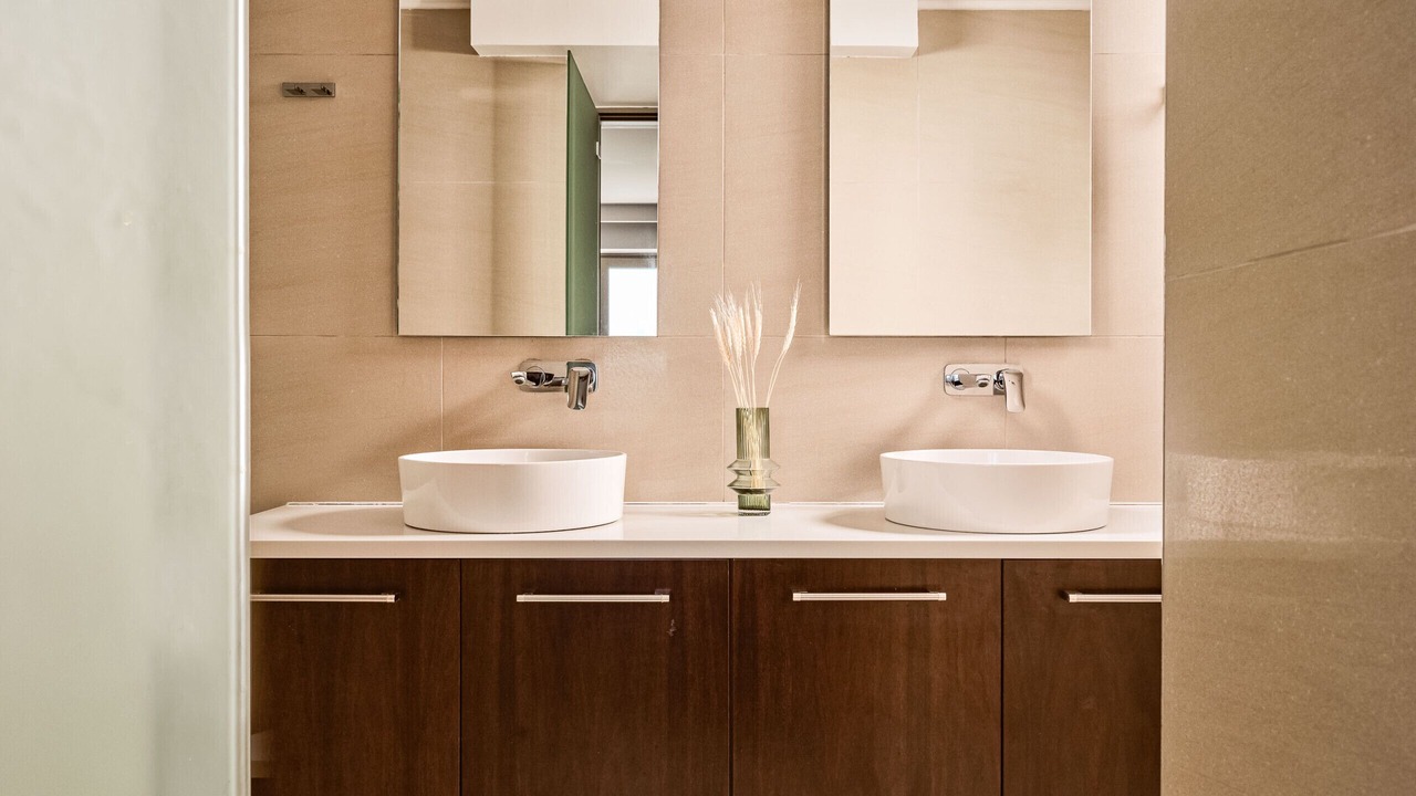 Photo of Bathroom in Neromilos