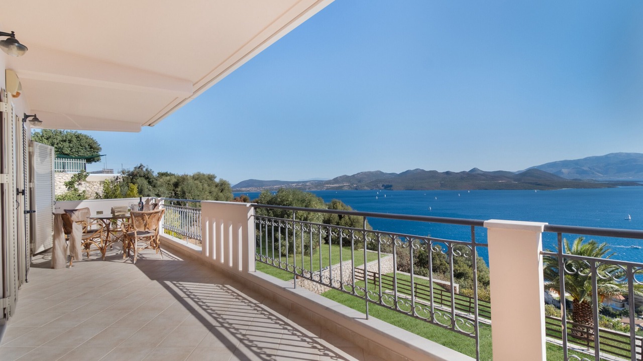 Photo of Patio Balcony in Nikiana