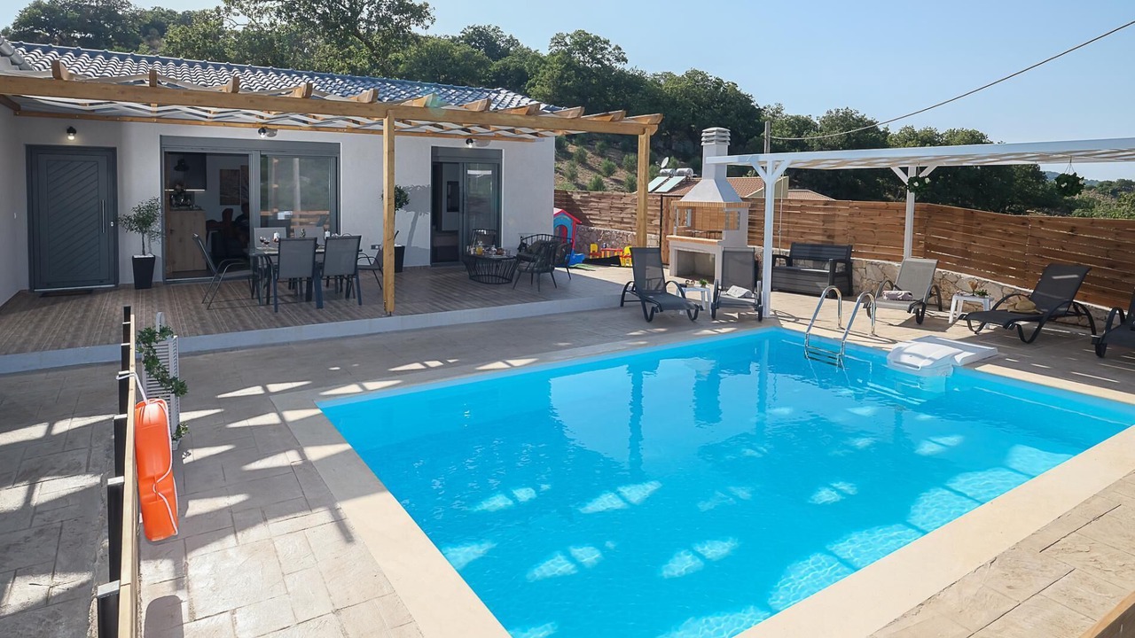 Photo of Outdoor in Monopari