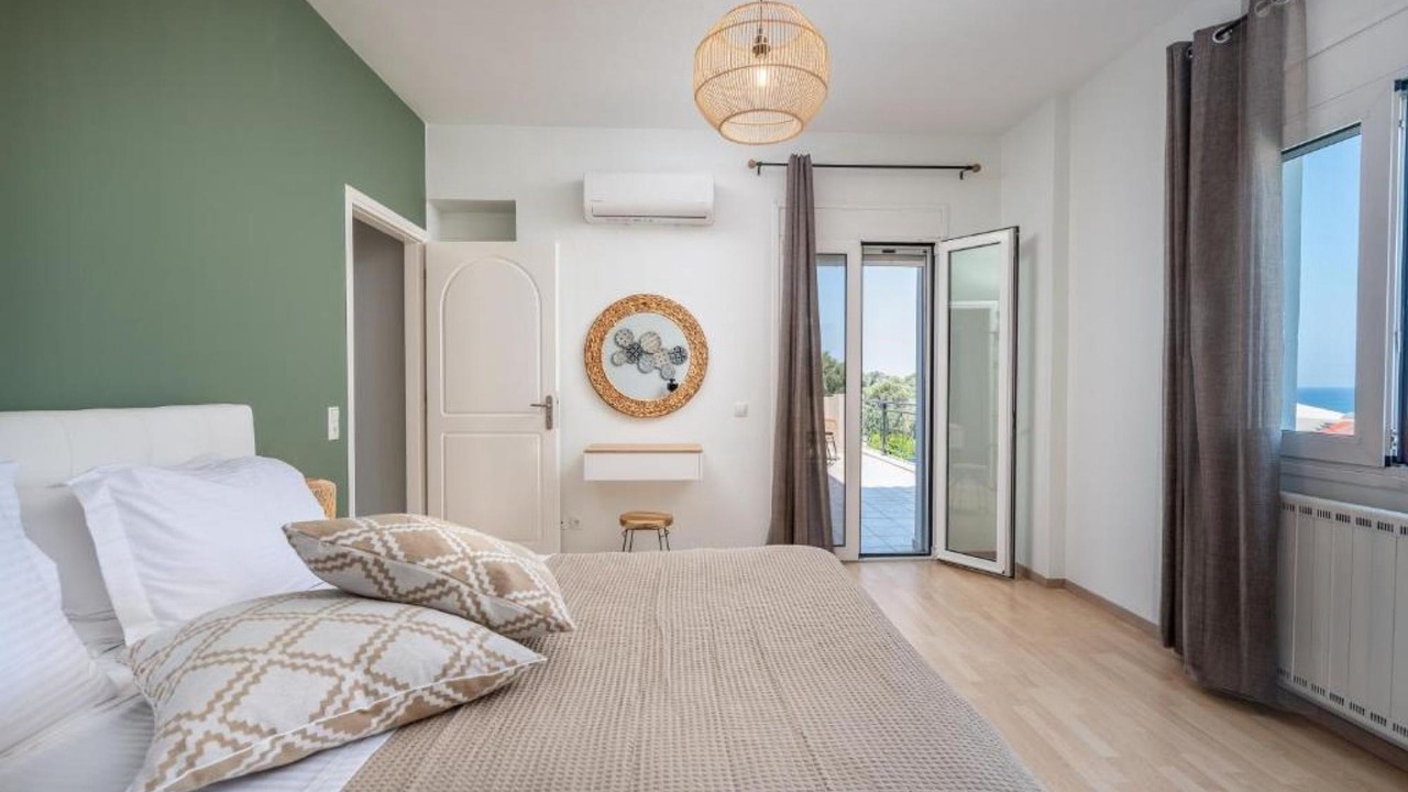 Photo of Bedroom in Pigianos Kampos