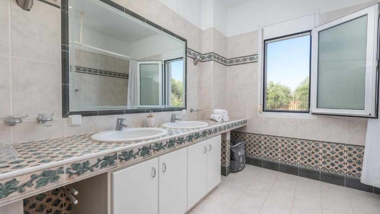 Photo of Bathroom in Pigianos Kampos