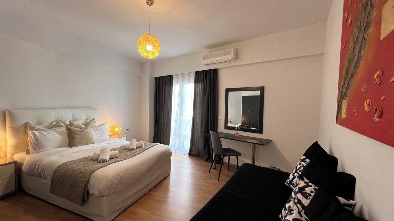 Photo of Bedroom in Exarhia