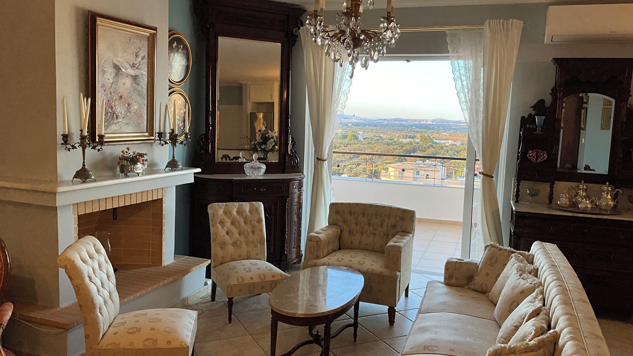 Photo of Livingroom in Markopoulon