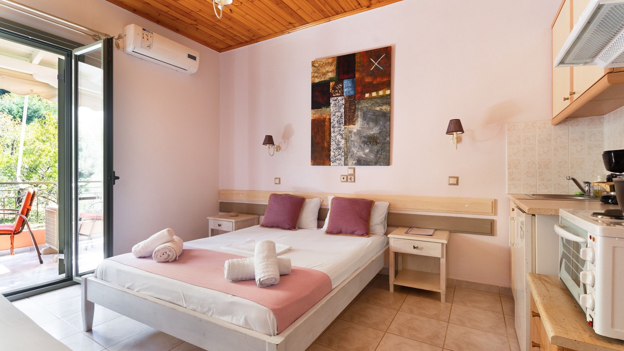 Photo of Bedroom in Kalamitsi