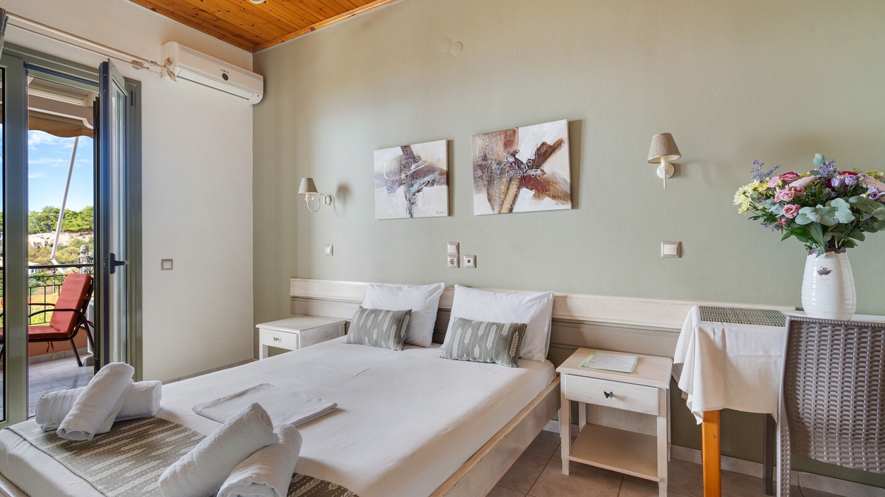 Photo of Bedroom in Kalamitsi