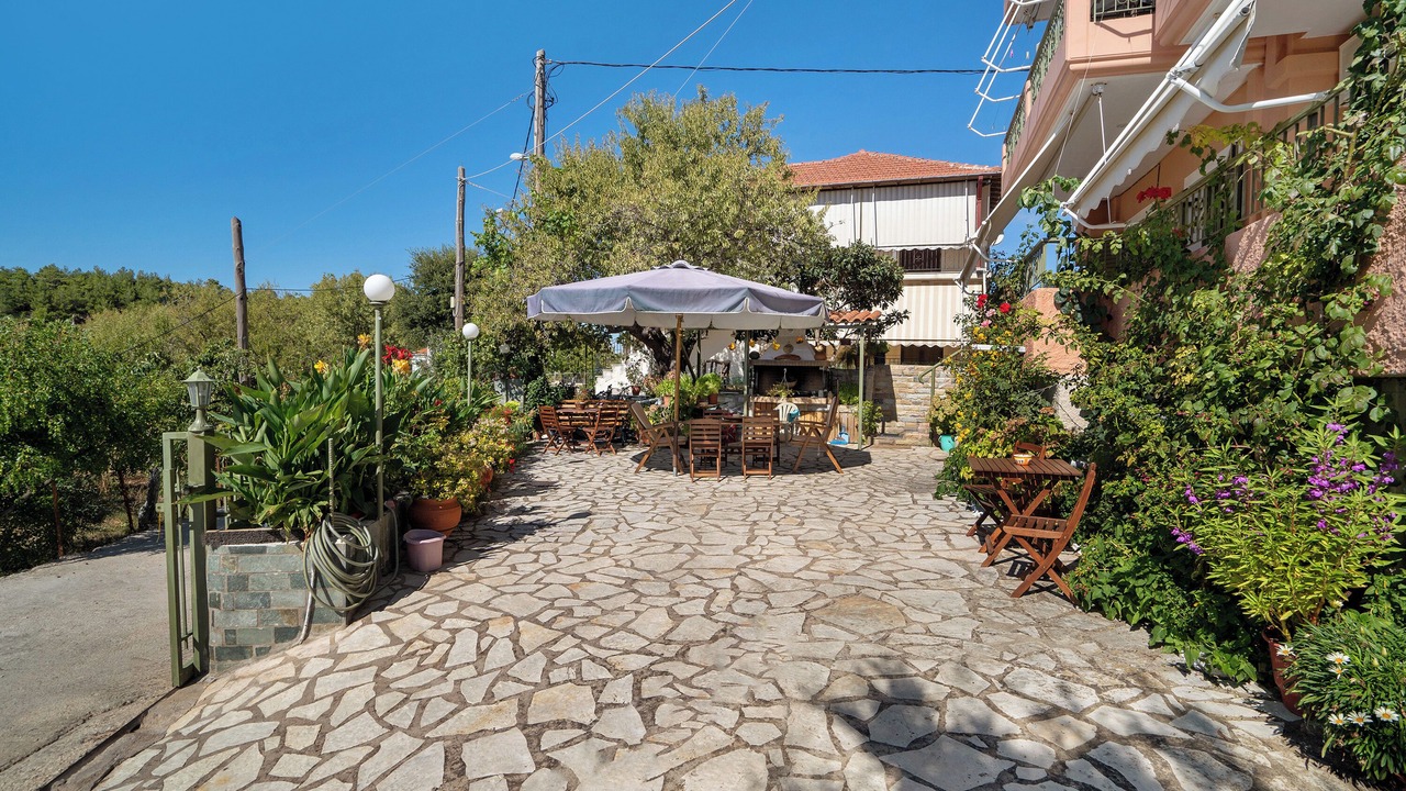 Photo of Outdoor in Kalamitsi