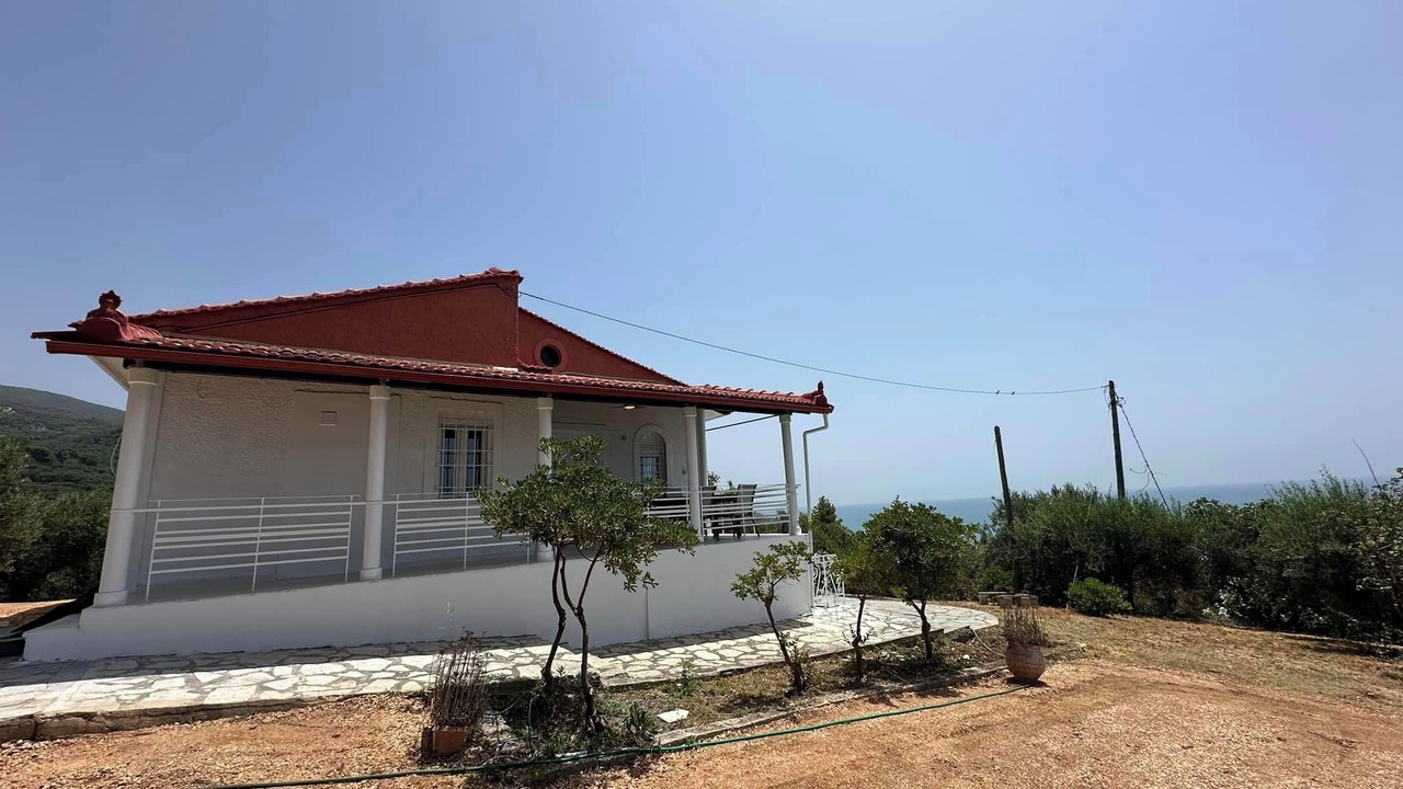 Photo of Outdoor in Loutsa