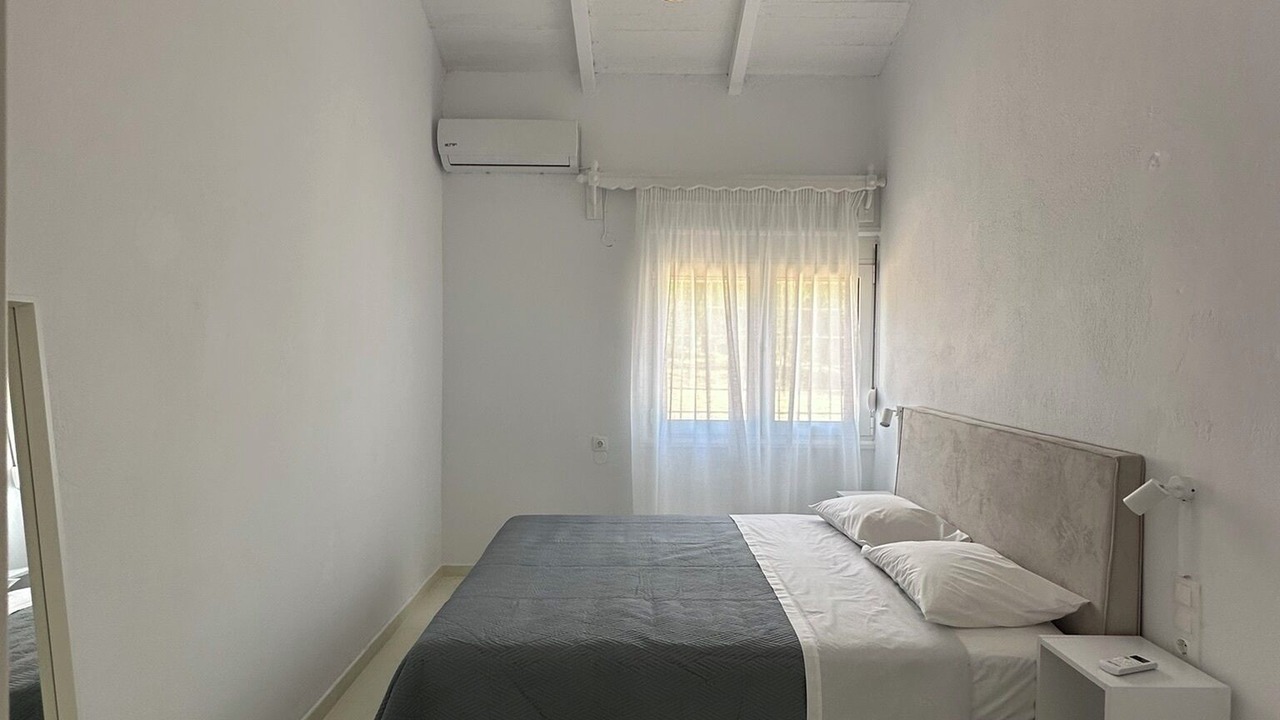 Photo of Bedroom in Loutsa