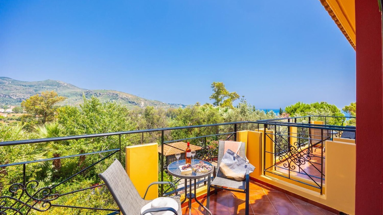 Photo of Patio Balcony in Kateleios