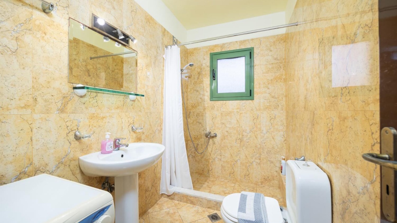 Photo of Bathroom in Kateleios