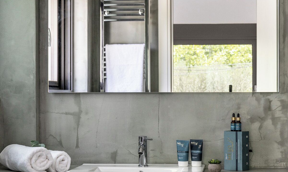 Photo of Bathroom in Kifisia