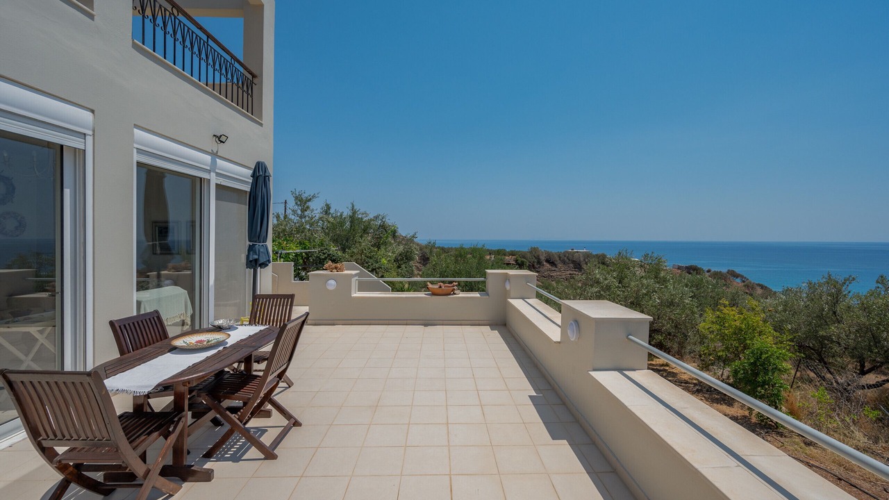 Photo of Patio Balcony in Keratokambos
