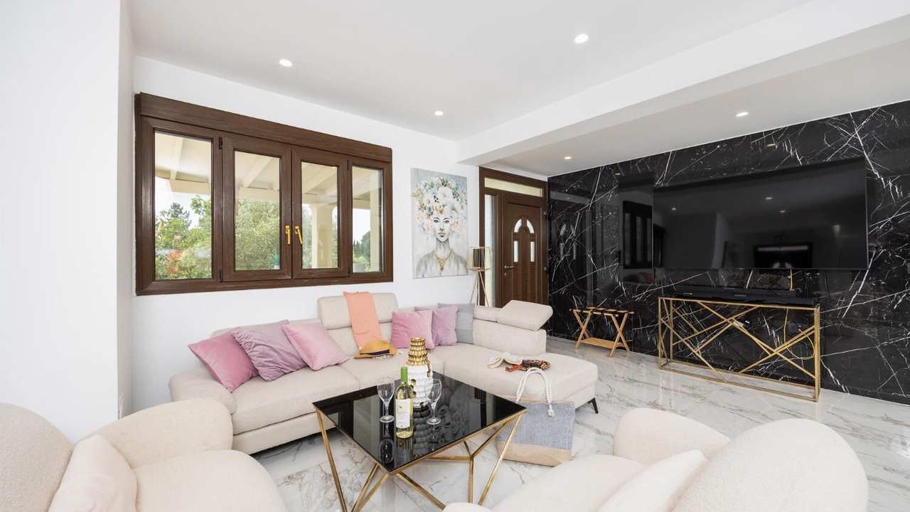 Photo of Livingroom in Potamos