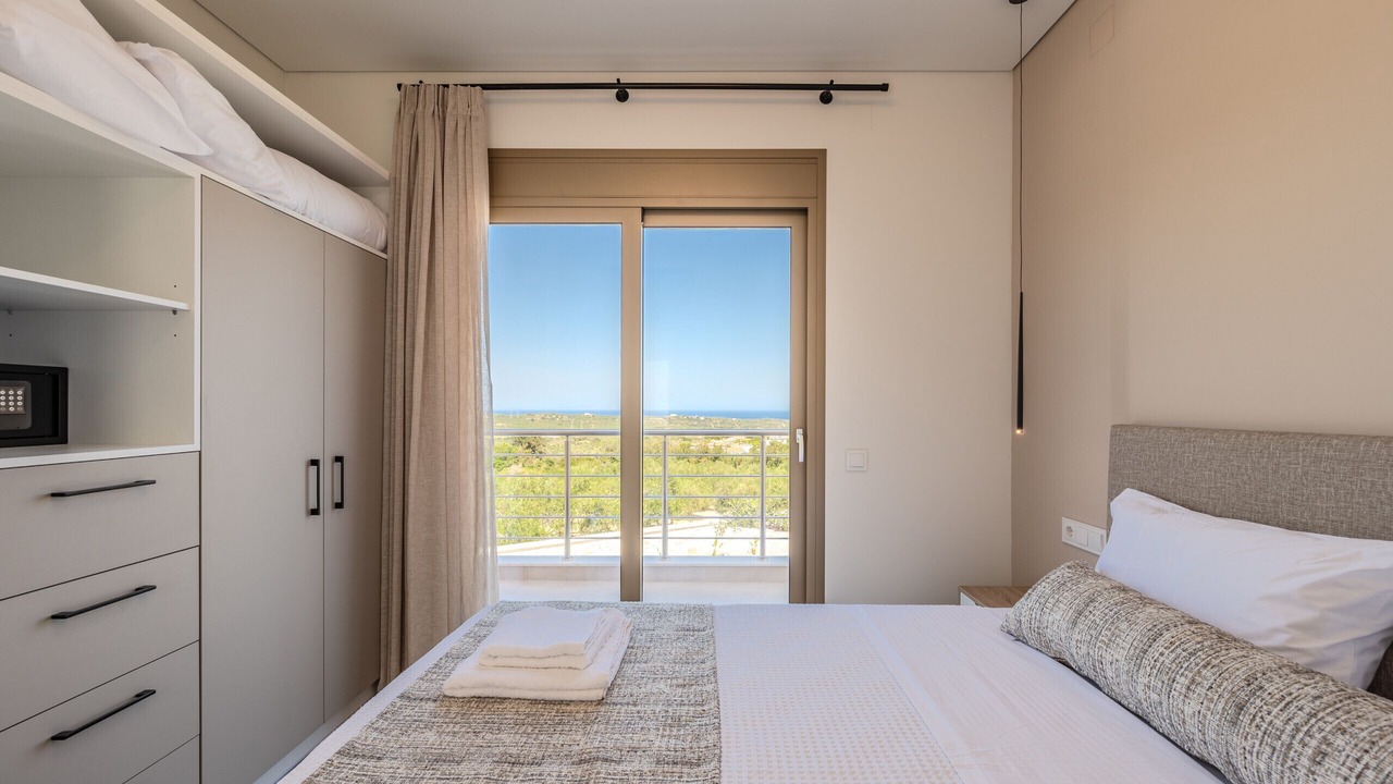 Photo of Bedroom in Viranepiskopi