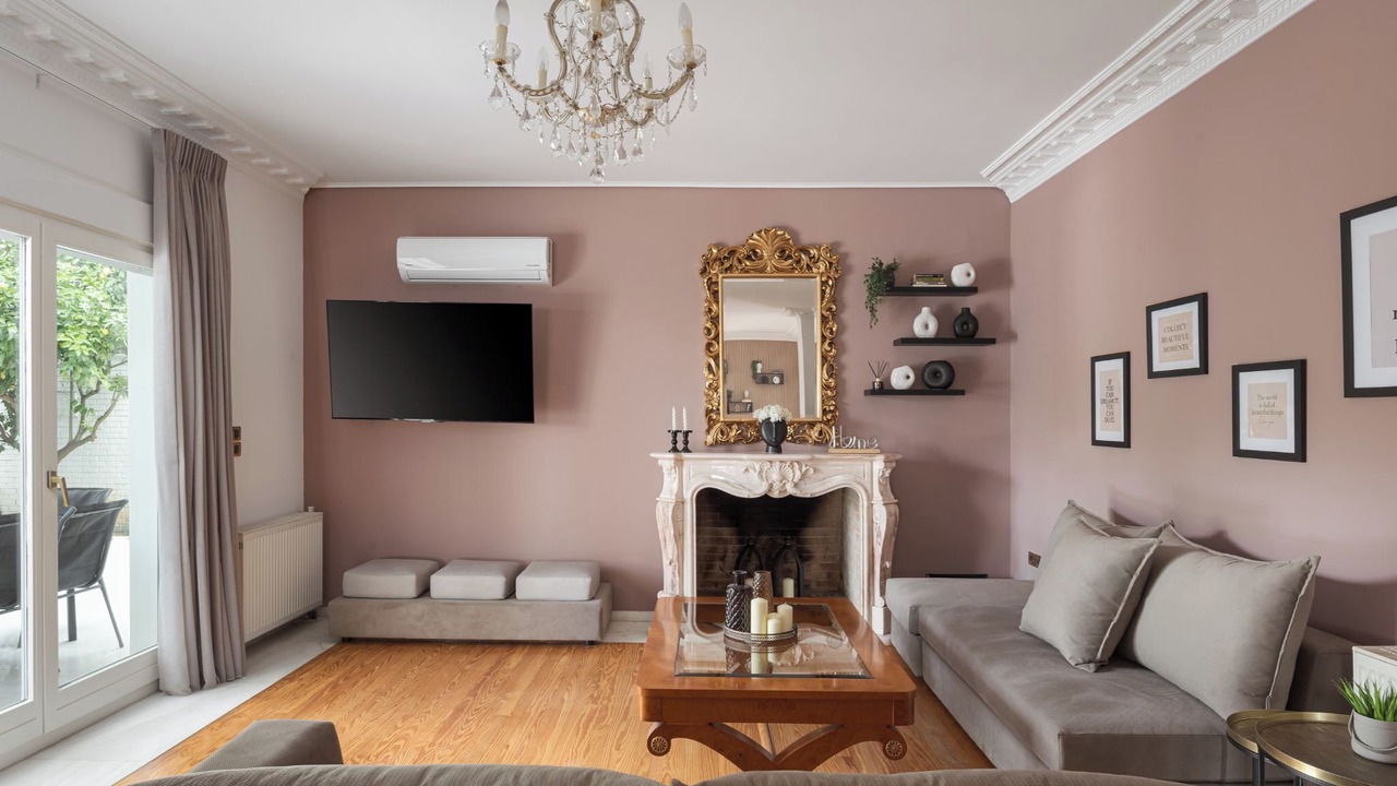 Photo of Livingroom in Glyfada