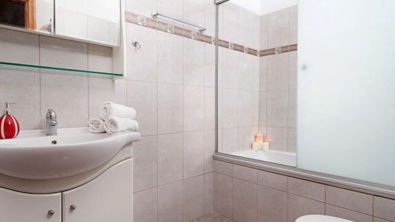 Photo of Bathroom in Pitsidia
