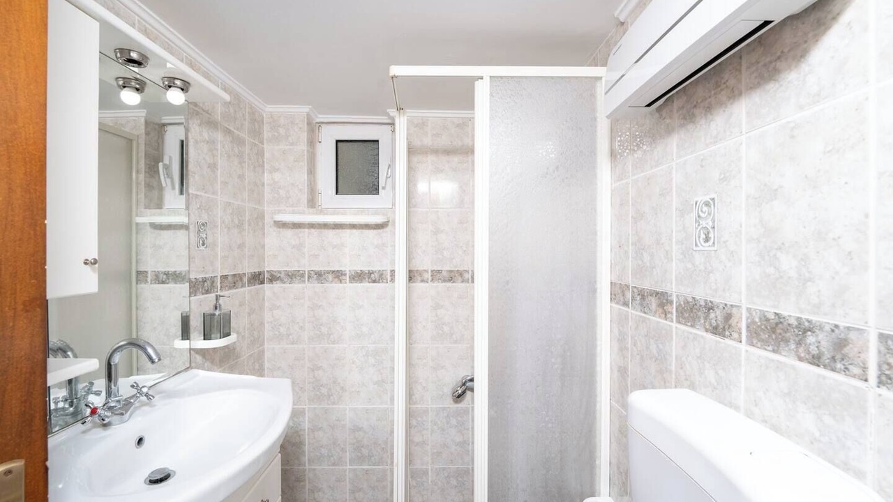 Photo of Bathroom in Lampiri