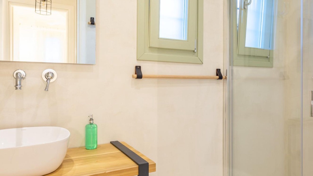 Photo of Bathroom in Zagora-Mouresi