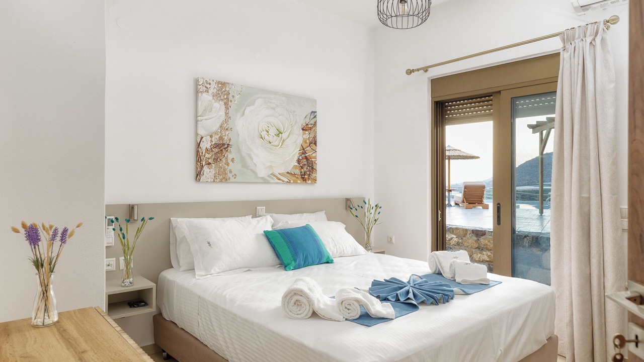 Photo of Bedroom in Makry Gialos