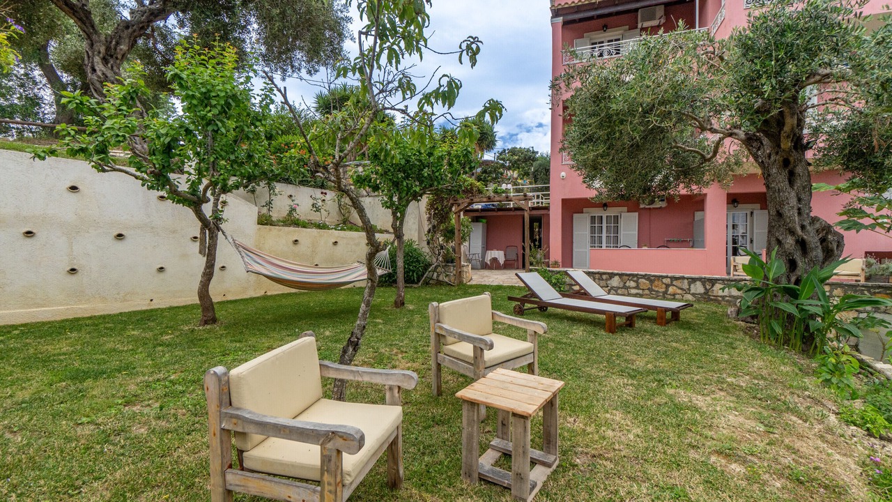 Photo of Patio Balcony in Astrakeri