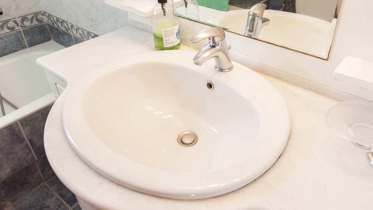 Photo of Bathroom in Korydallos