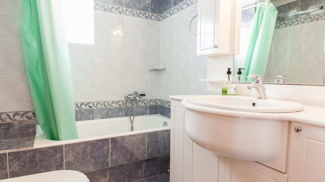 Photo of Bathroom in Korydallos