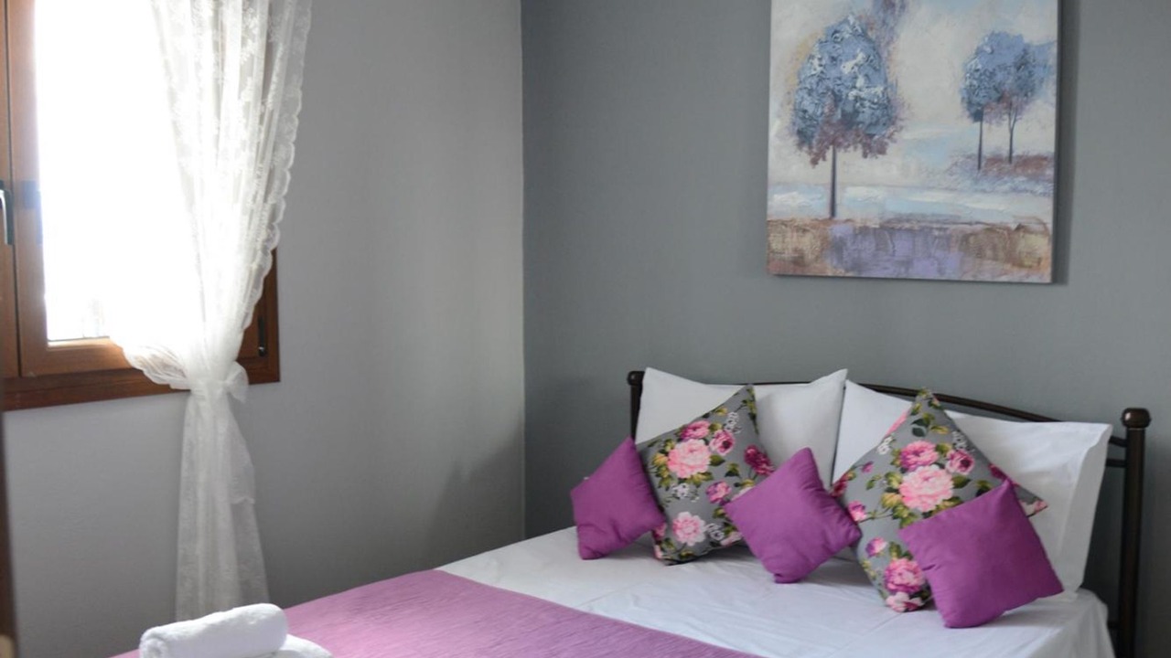 Photo of Bedroom in Sourpi