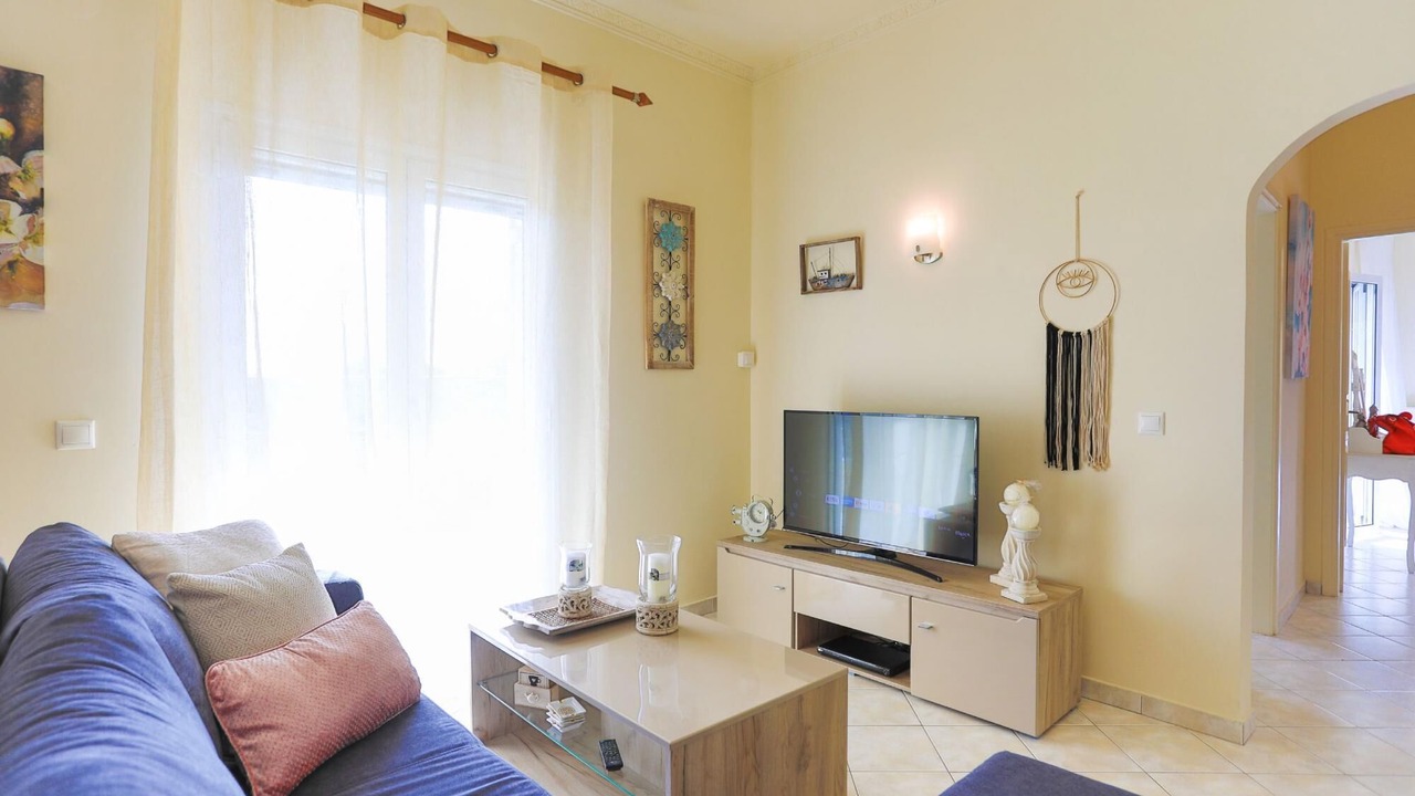 Photo of Livingroom in Perama
