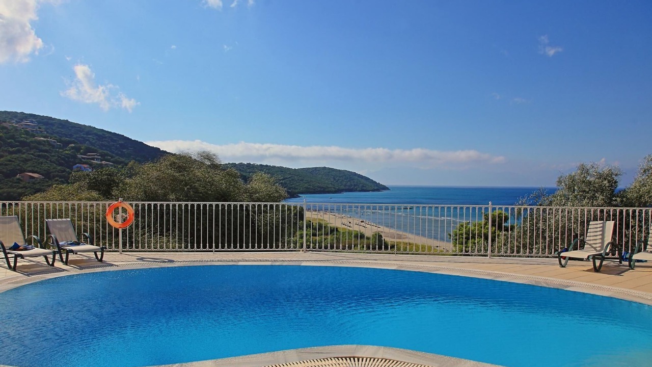 Photo of Outdoor in Apraos