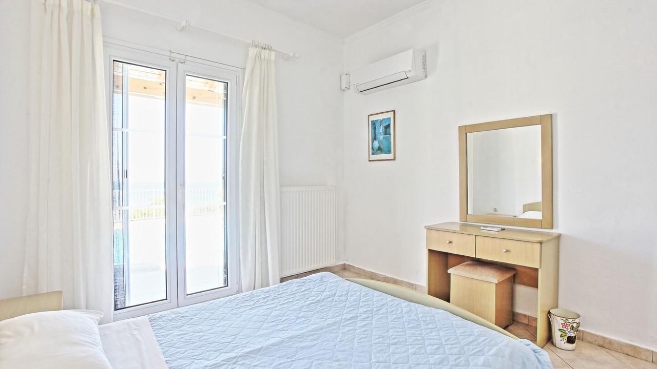 Photo of Bedroom in Apraos