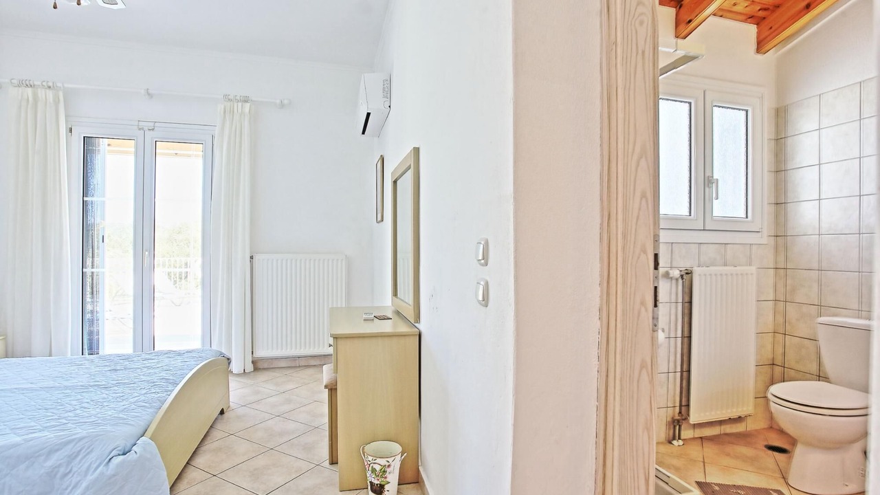 Photo of Bedroom in Apraos
