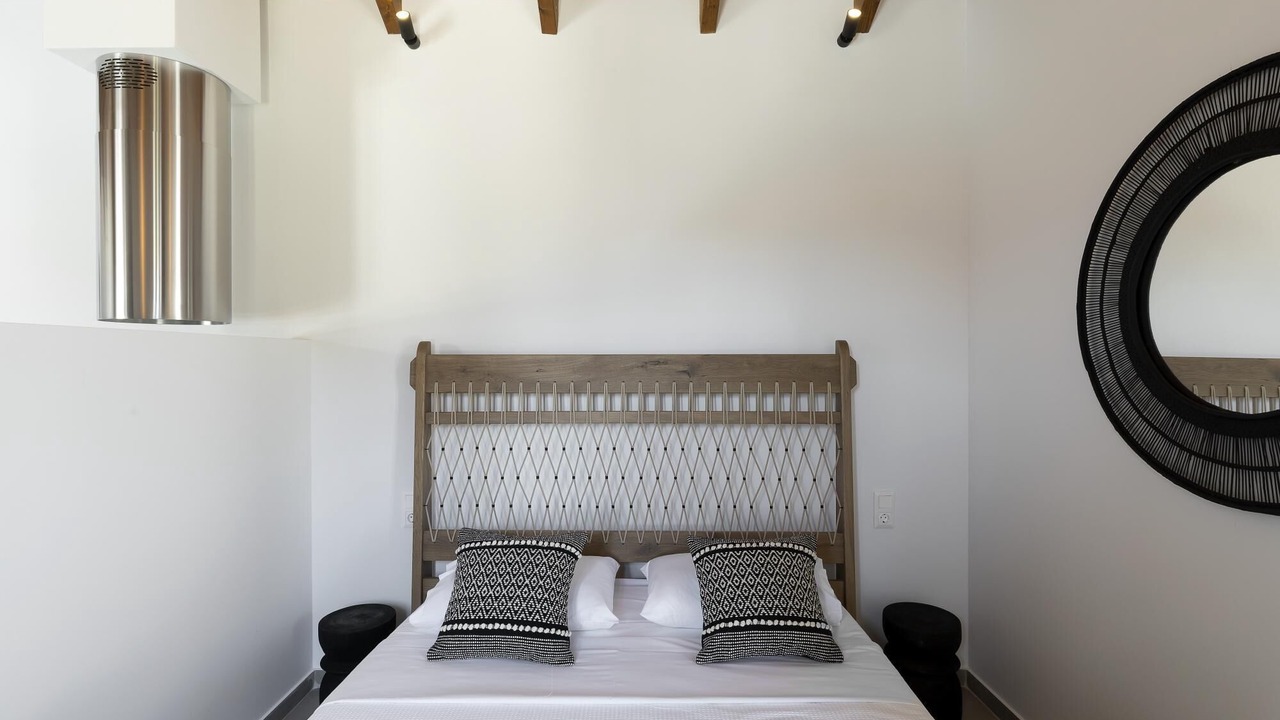 Photo of Bedroom in Sourpi