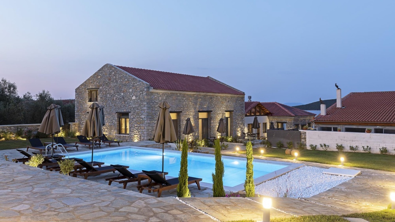 Photo of Outdoor in Sourpi