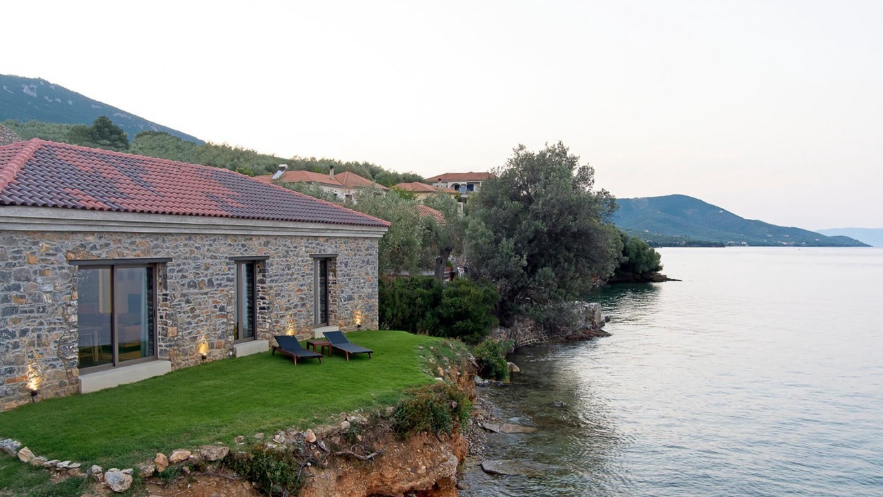 Photo of Outdoor in Sourpi