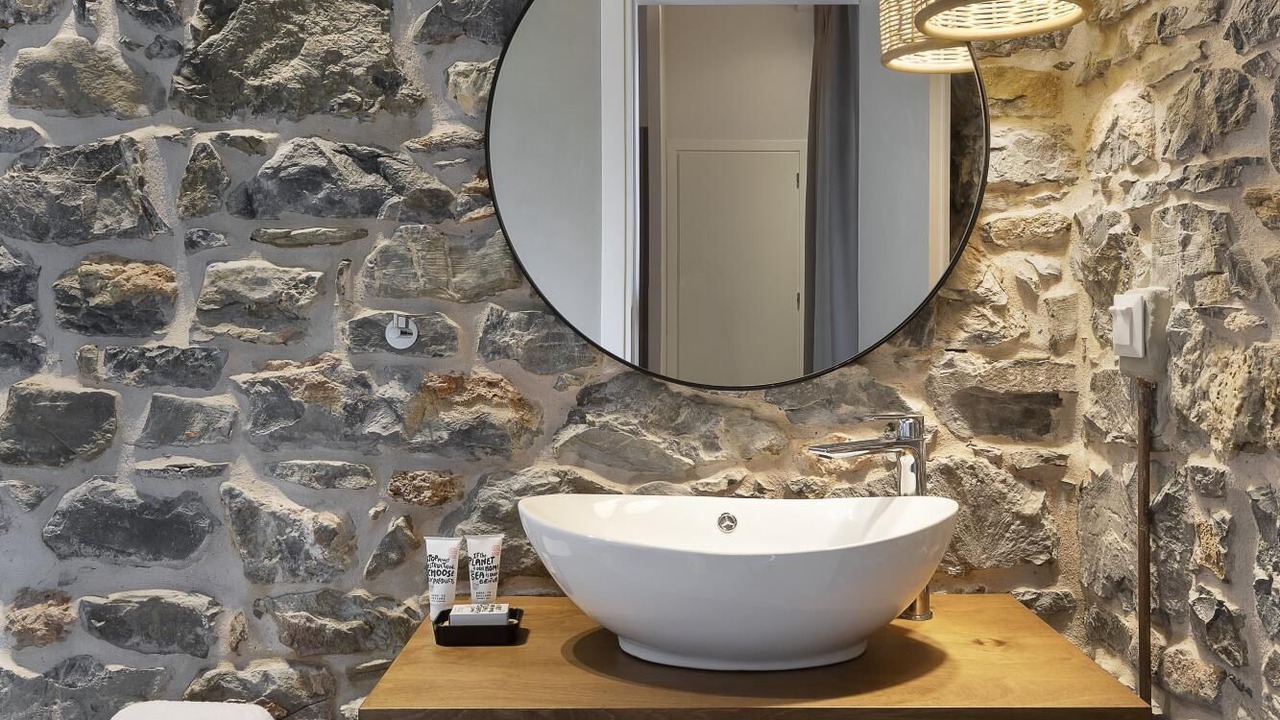 Photo of Bathroom in Sourpi