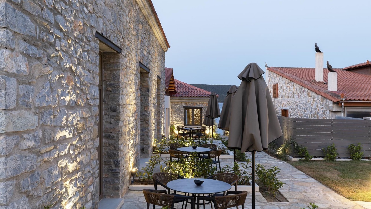 Photo of Outdoor in Sourpi