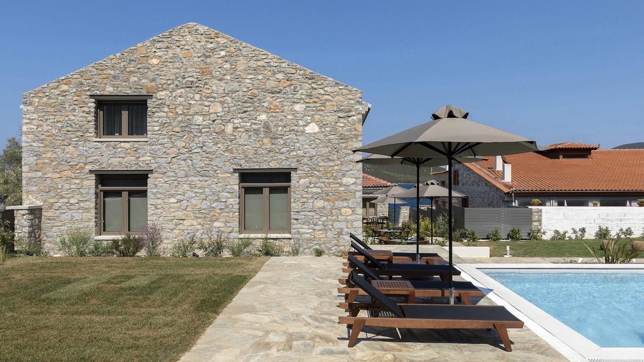 Photo of Outdoor in Sourpi