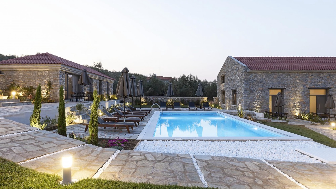 Photo of Outdoor in Sourpi