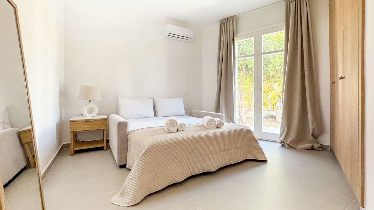 Photo of Bedroom in Molos
