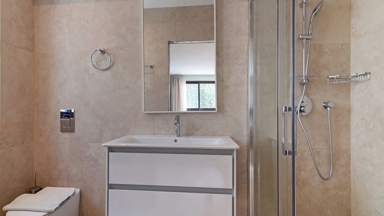 Photo of Bathroom in Perigiali
