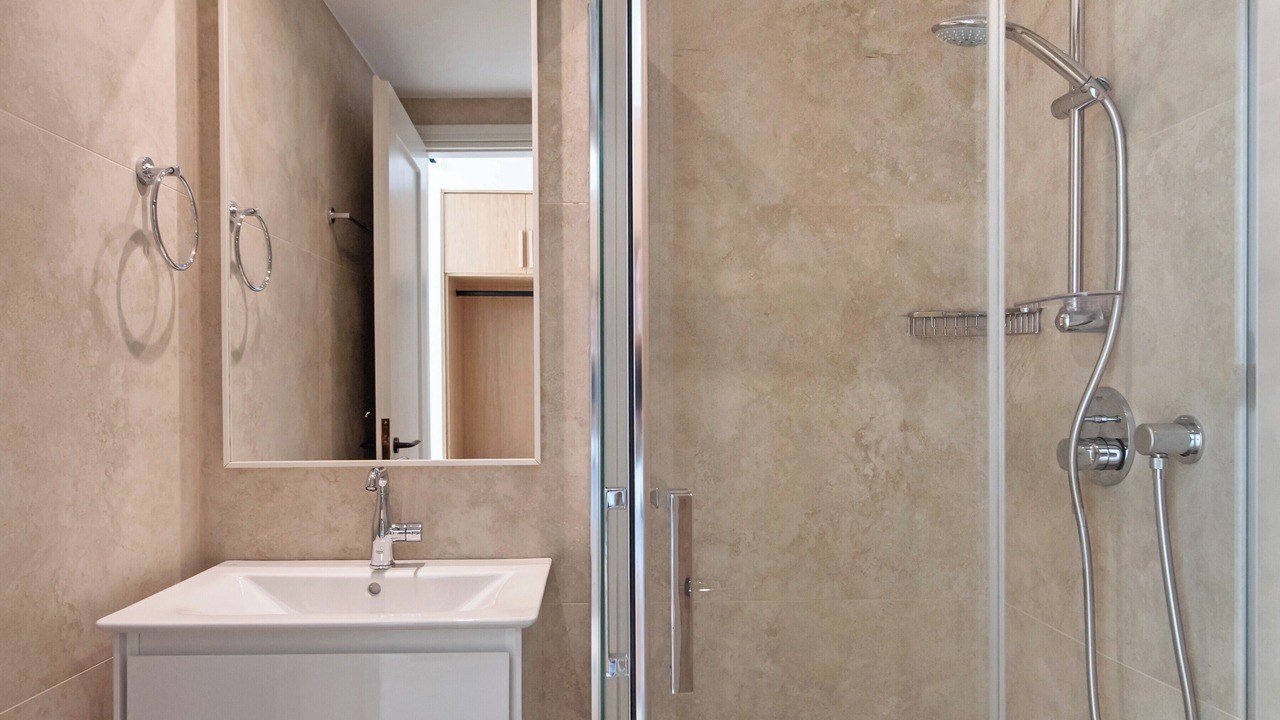 Photo of Bathroom in Perigiali