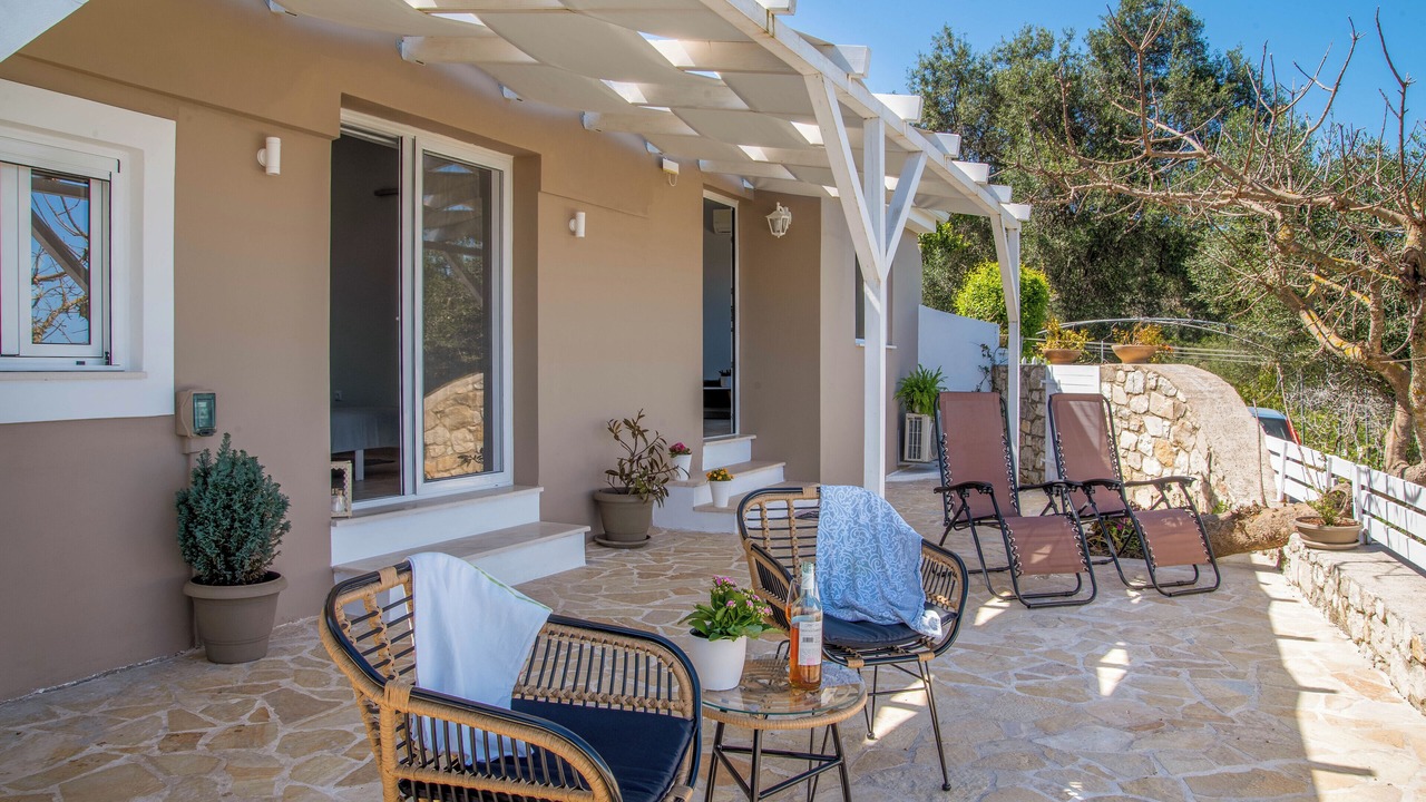 Photo of Patio Balcony in Kourteika