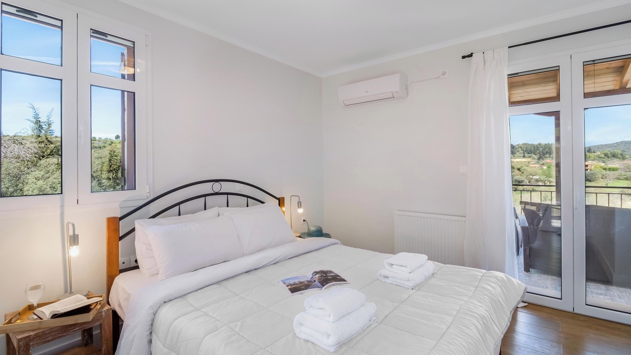 Photo of Bedroom in Asprogerakata