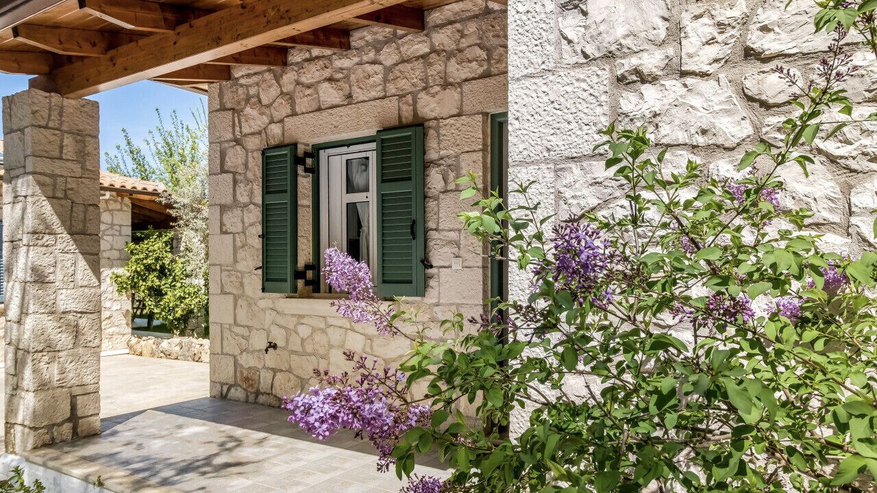 Photo of Outdoor in Asprogerakata