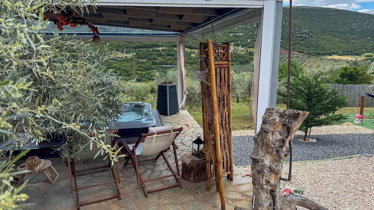 Photo of Patio Balcony in Lirkia