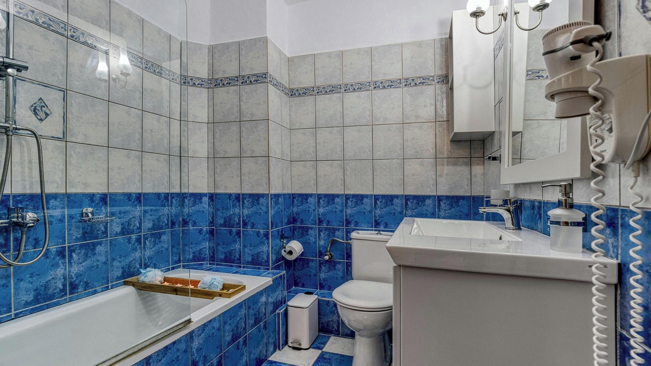 Photo of Bathroom in Katavolos