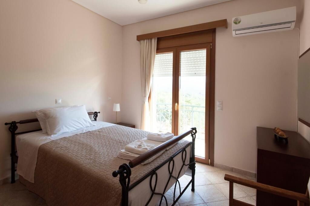 Photo of Bedroom in Romanos