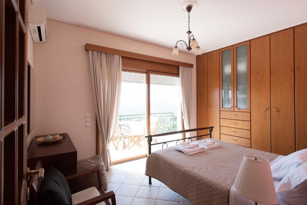 Photo of Bedroom in Romanos