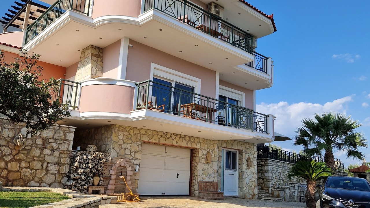 Photo of Outdoor in Romanos